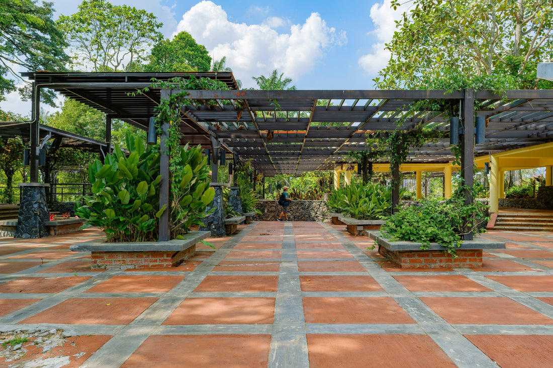 How to Choose the Right Stone Colour for Your Garden