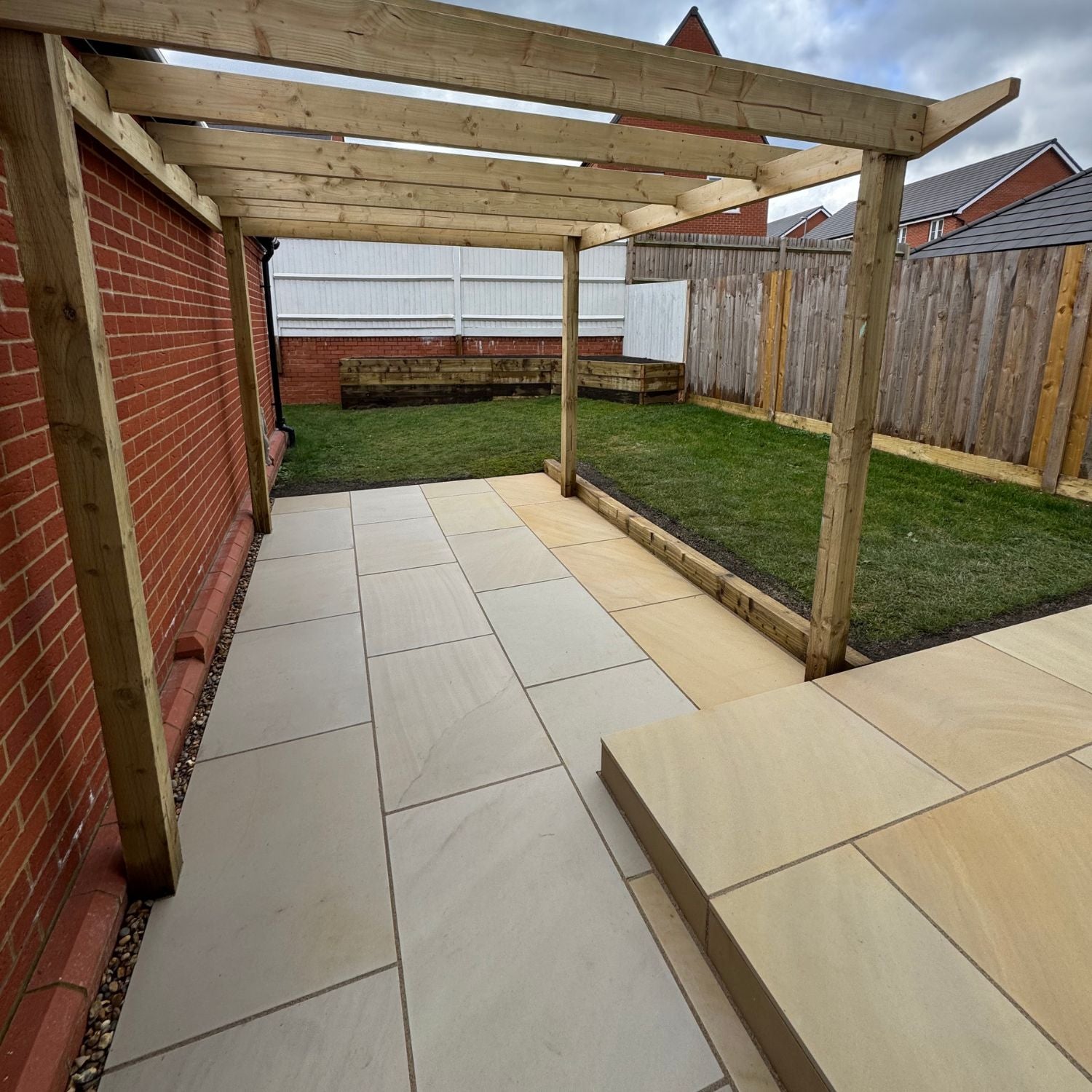 Fossil Mint Smooth Sandstone 600x900 Sawn Edged Paving Slabs