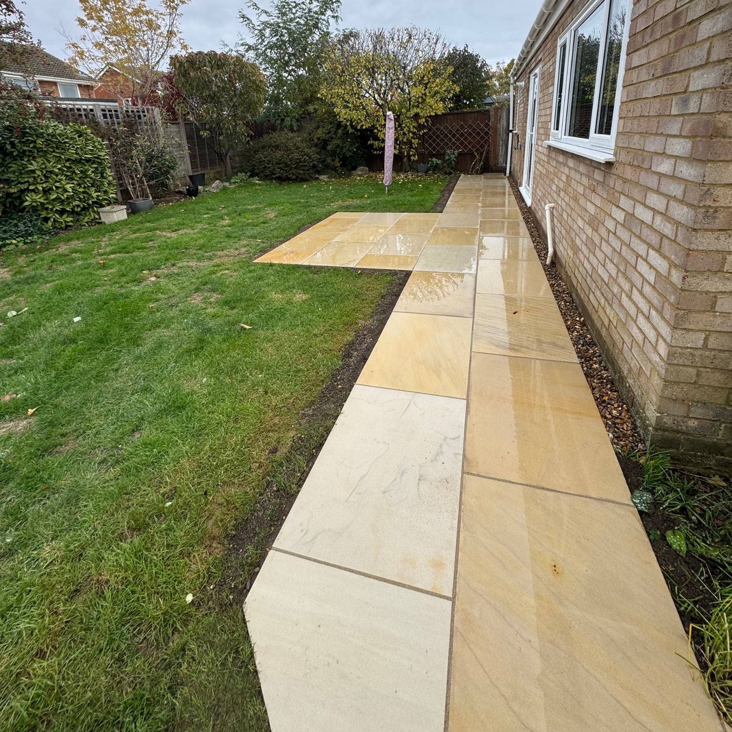 Fossil Mint Smooth Sandstone 600x900 Sawn Edged Paving Slabs