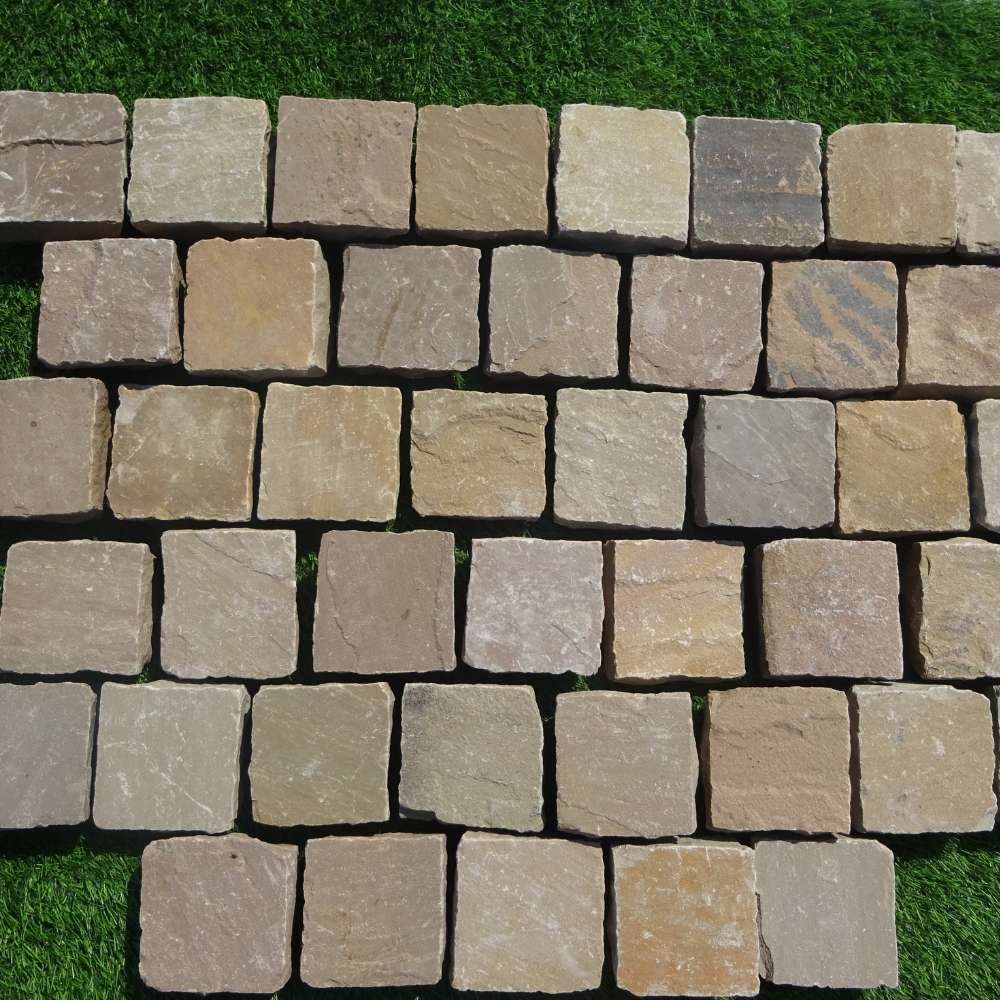 Raj Green Riven Sandstone 100X100 Square Setts