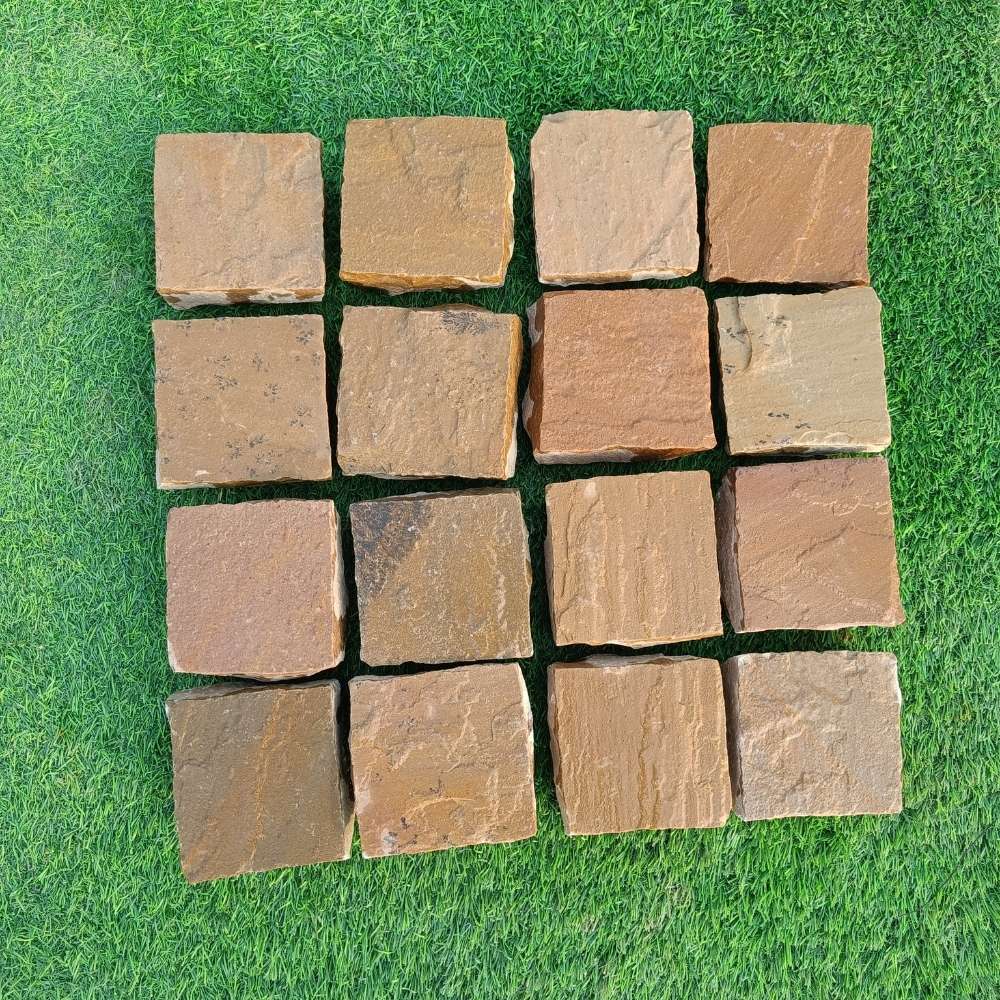 Rippon Buff Riven Sandstone 100X100 Square Setts