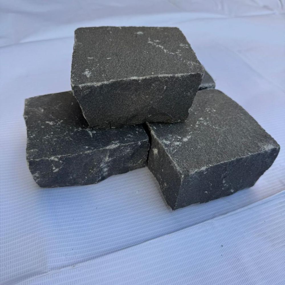 Black Basalt Riven 100X100 Square Setts
