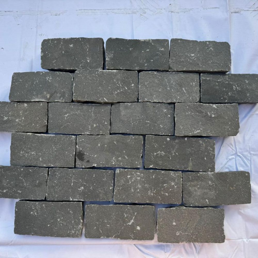 Black Basalt Riven 100X200 Block Setts
