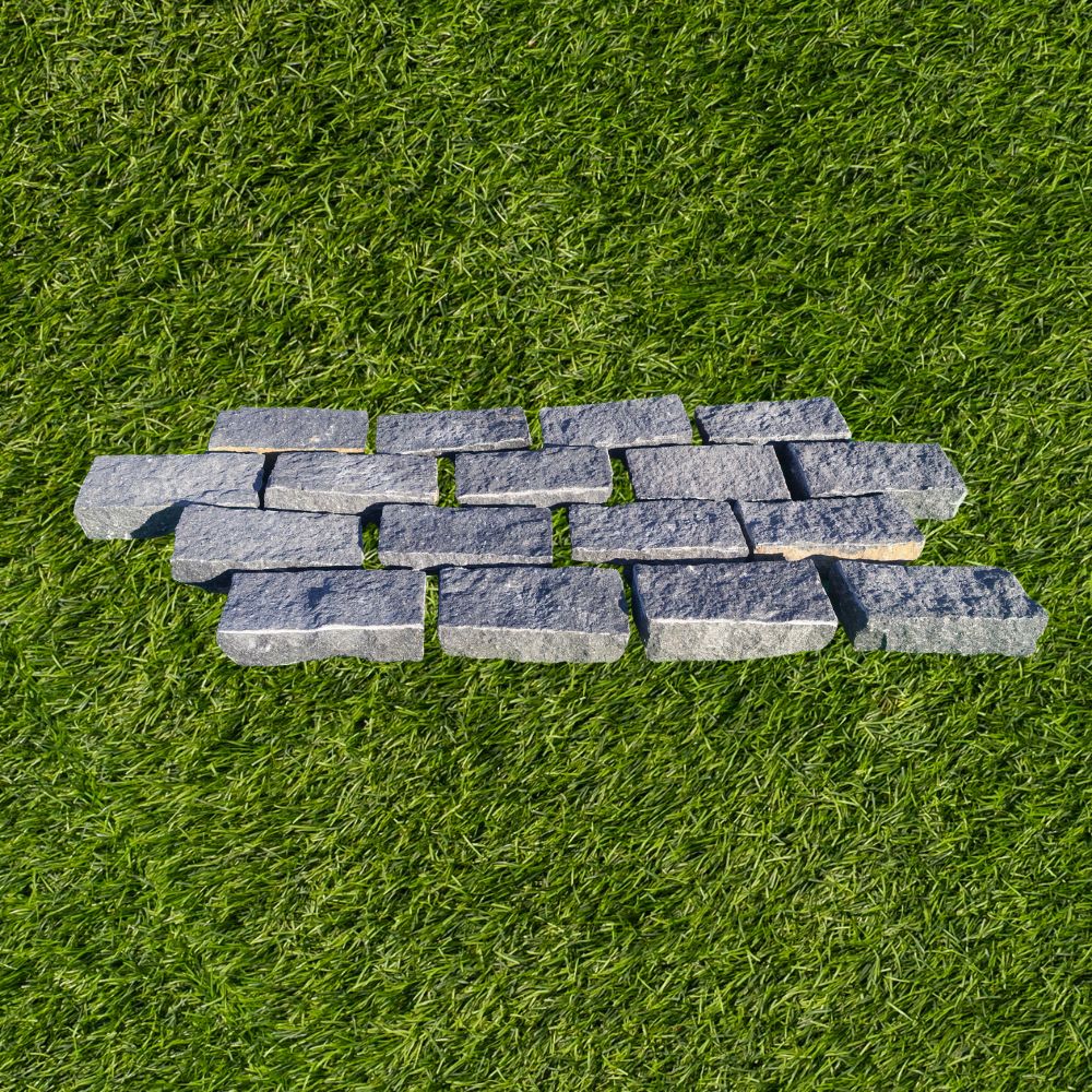 Black Riven Granite 100X200 Block Setts