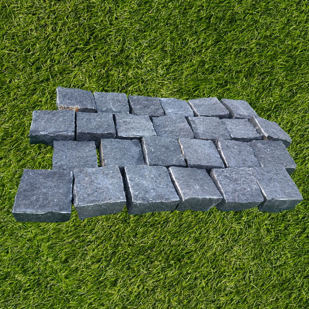 Black Riven Granite 100X100 Square Setts