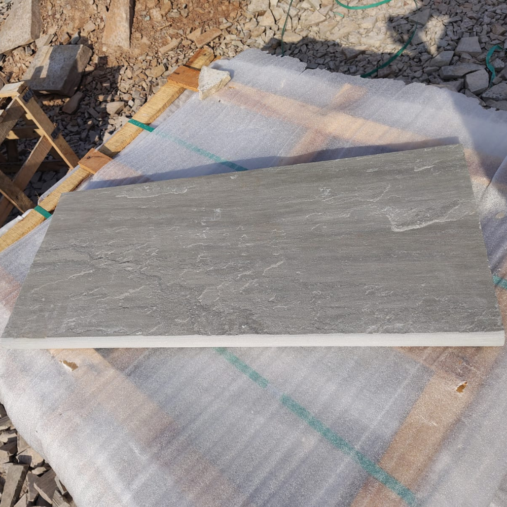 Kandla Grey Riven Sandstone 900x450x35 Sawn Edged Bullnose Steps
