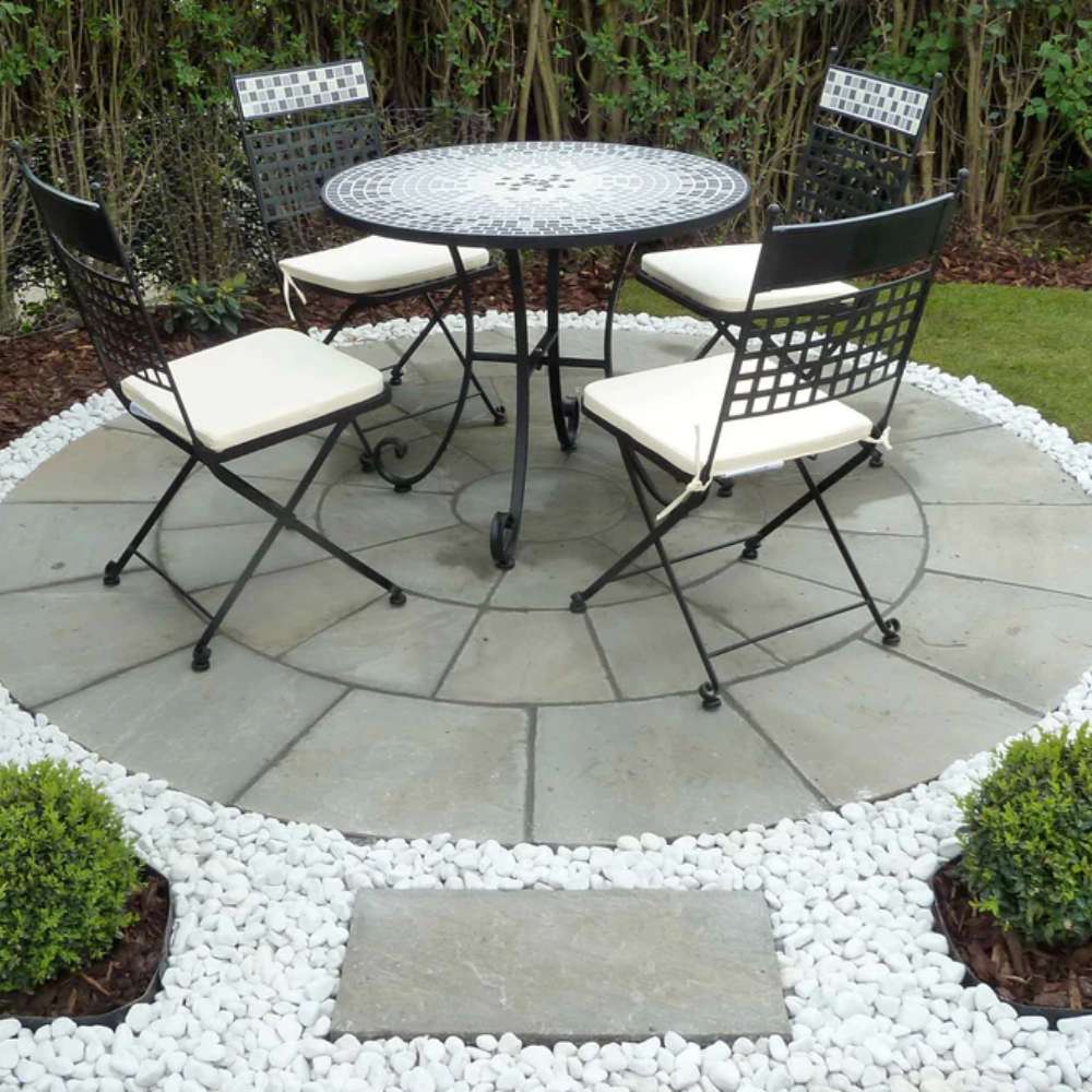 Kandla Grey Smooth Sandstone 4.0m Paving Circle Excluding SOK