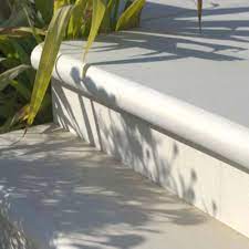 Kandla Grey Smooth Sandstone 900x400x40 Bullnose Steps